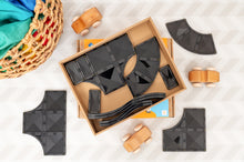 Load image into Gallery viewer, Connetix 16 Piece Ramps & Intersections Pack