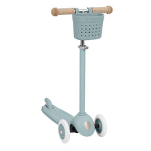 Load image into Gallery viewer, Banwood Eco Scooter in Teal made from 100% recycled plastic.