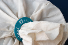 Load image into Gallery viewer, Animal Planet Puzzle - Look & Find Puzzle