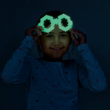 Load image into Gallery viewer, Glow in the Dark 520 pcs - 1M Tube