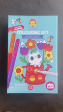 Load and play video in Gallery viewer, Tiger Tribe Colour Change Colouring Set – Garden Friends – video demo – the outdoor kid.