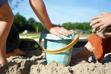 Load image into Gallery viewer, Sand Toys Mint 3+