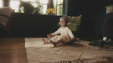 Load and play video in Gallery viewer, Wobbel Starter Transparent incl. felt | Wild Rose