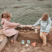 Load image into Gallery viewer, Castle Builders Set