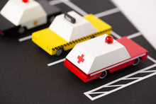 Load image into Gallery viewer, Ambulance