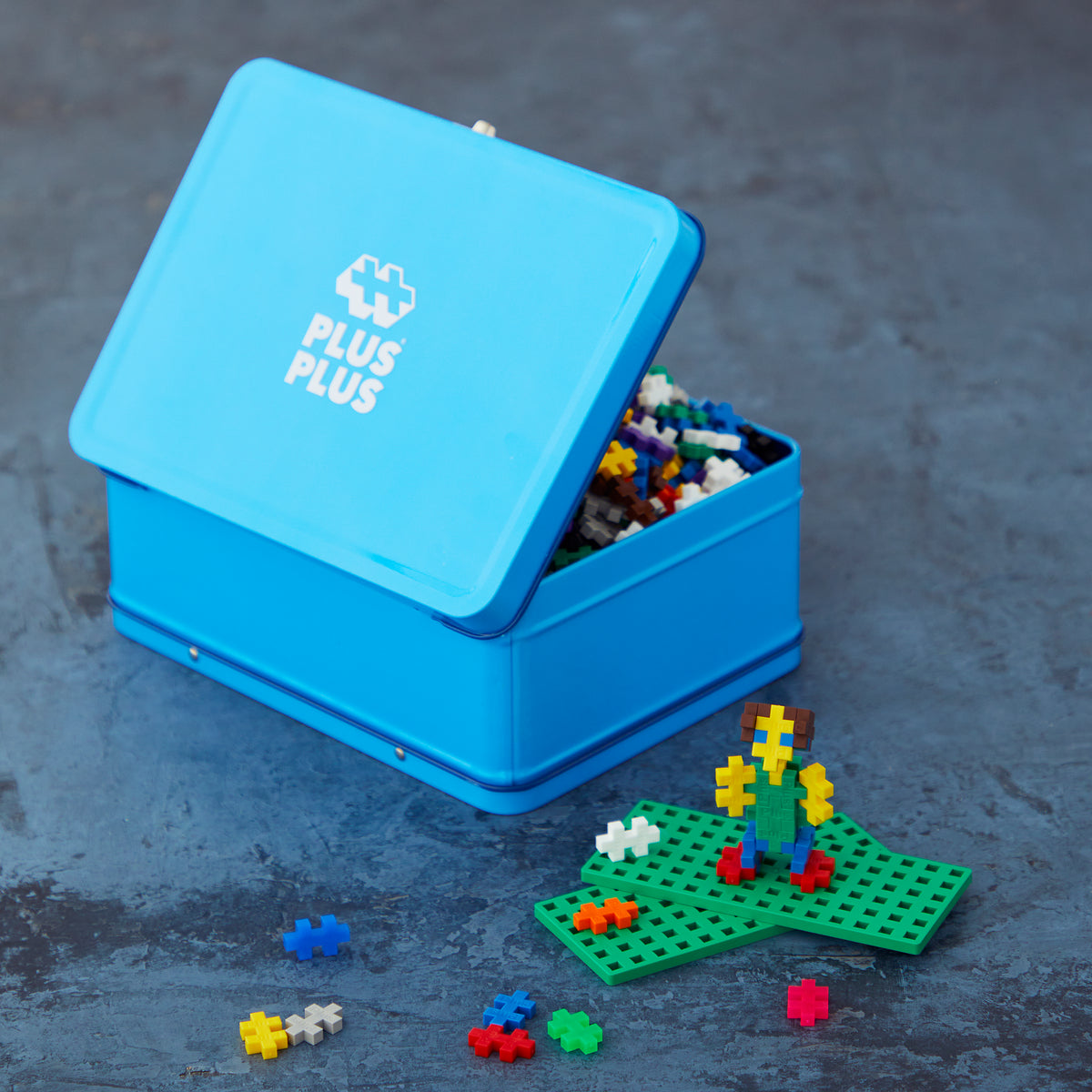 PlusPlus Metal Suitcase Basic 600 pcs the outdoor kid. Malta