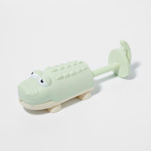 Load image into Gallery viewer, Water Squirter Crocodile Pastel Green
