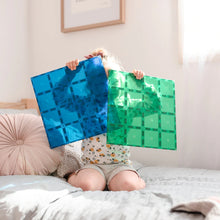 Load image into Gallery viewer, Connetix 2 Piece Base Plate Blue &amp; Green Pack
